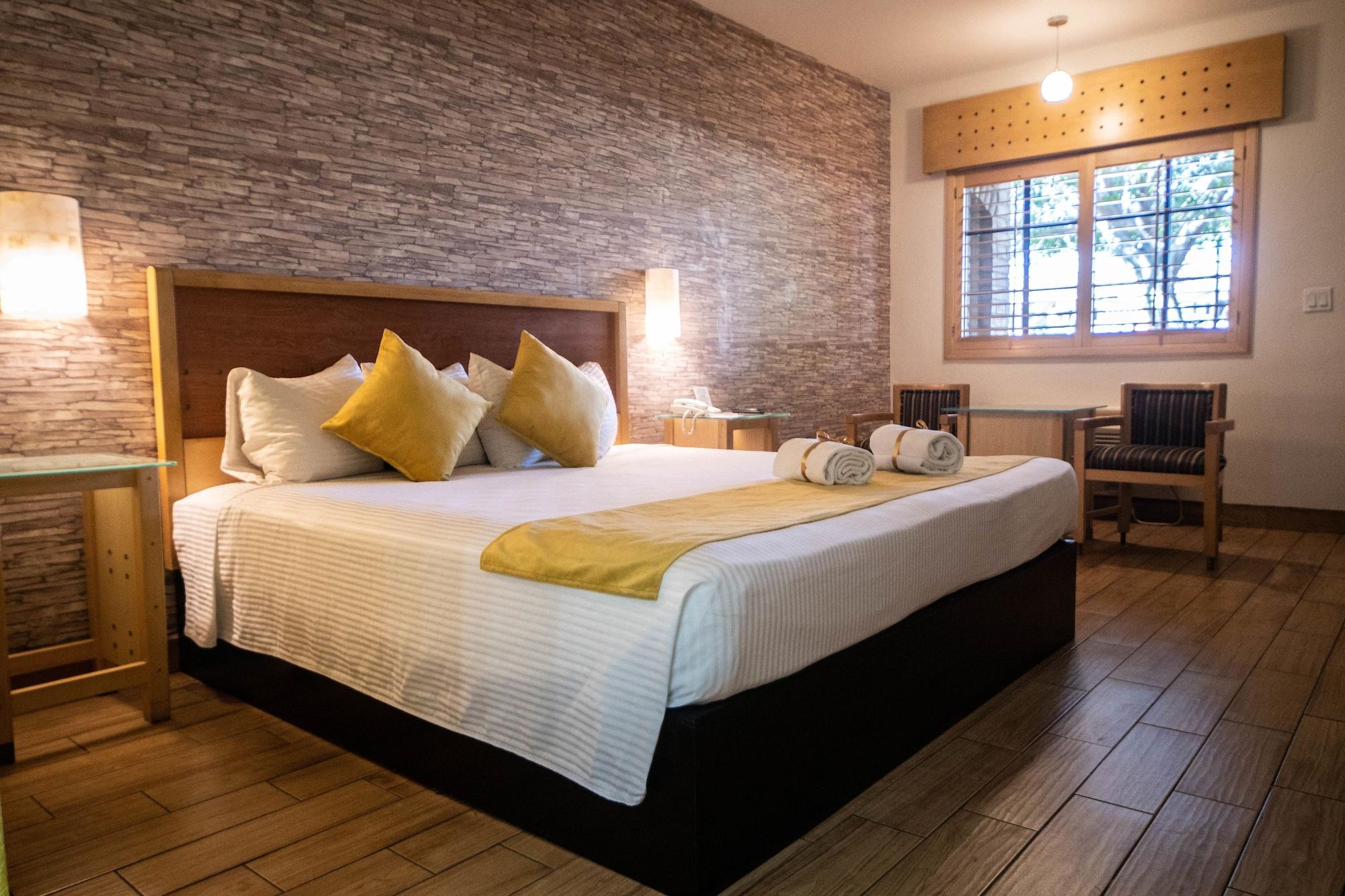 Hotel Colonial Мехикали Екстериор снимка