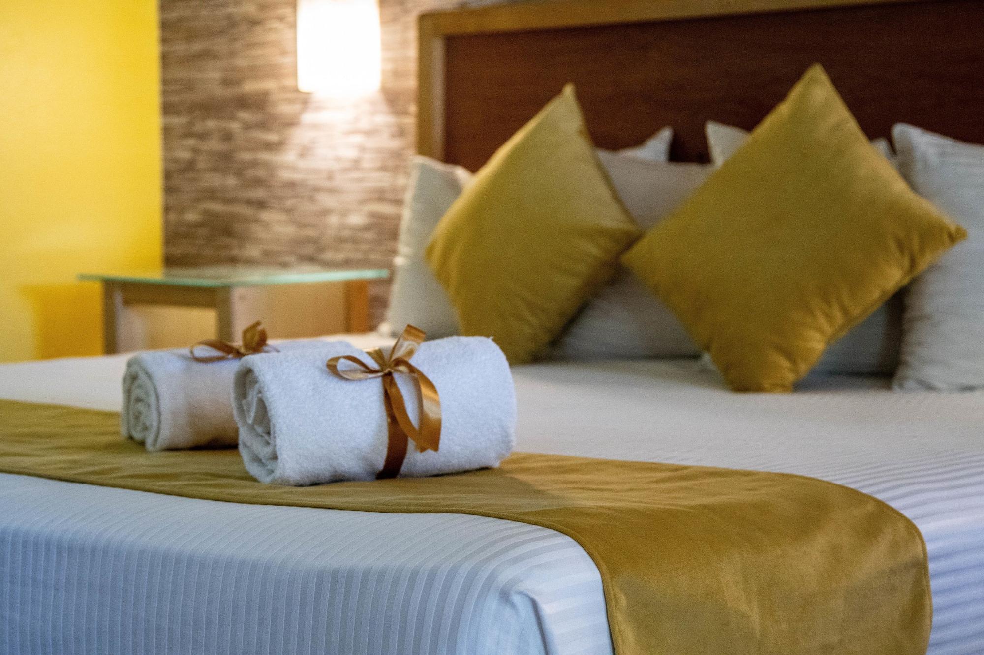 Hotel Colonial Мехикали Екстериор снимка