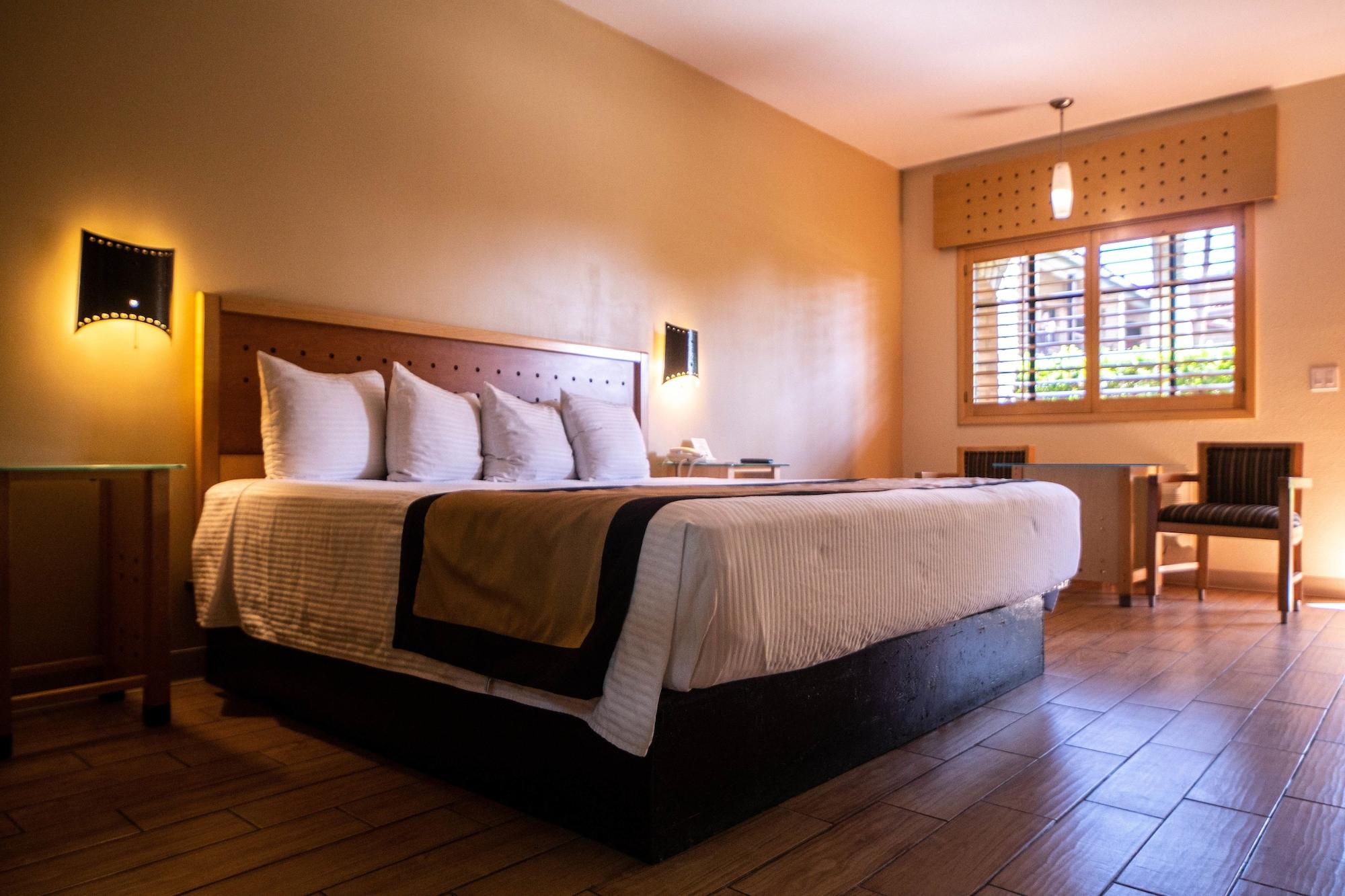 Hotel Colonial Мехикали Екстериор снимка