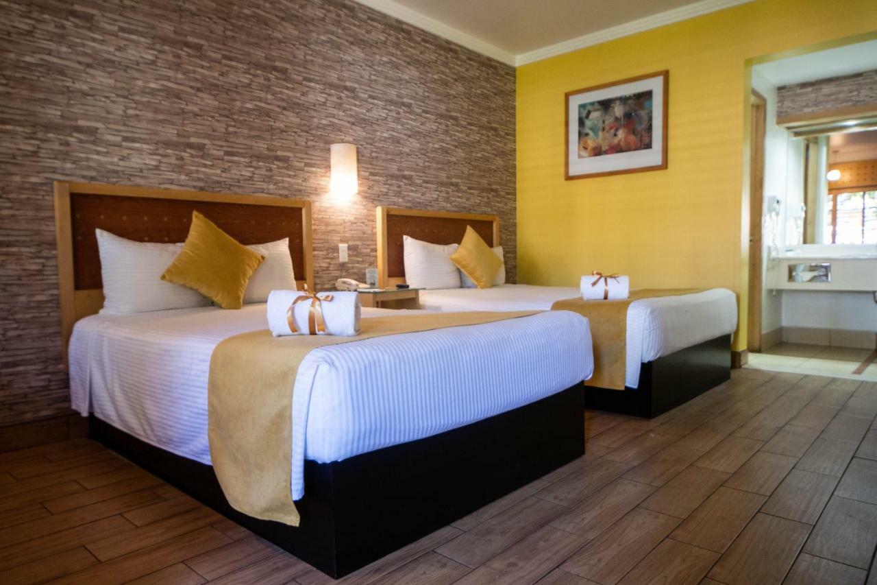 Hotel Colonial Мехикали Екстериор снимка